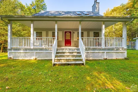 61 Terrace Dr, Prattsville, NY 12468