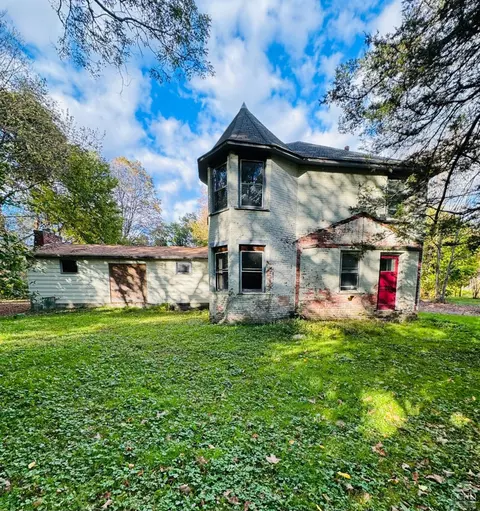 135 Parker Hall Rd, Niverville, NY 12130