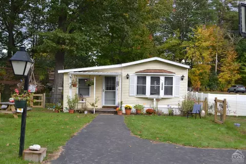 148 Van Buren Ave, Niverville, NY 12130