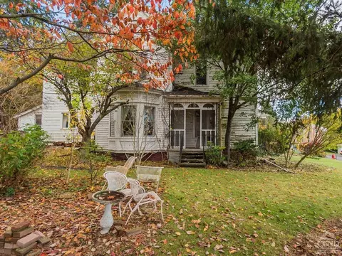 19 Western, Ravena, NY 12143