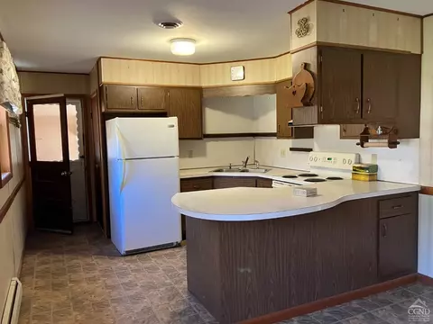 71 Kinderhook Ave, Kinderhook, NY 12106 photo 3