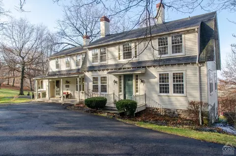 638 Pitt Hall Rd, Old Chatham, NY 12136