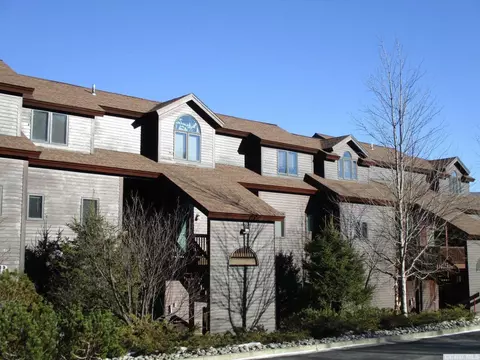 73 Liftside Dr #B10, Hunter, NY 12442