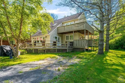 170 Sleepy Hollow Rd, Athens, NY 12015