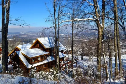 215 Club Rd, Windham, NY 12496