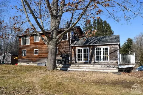 346 Michaels Rd, Hinsdale, MA 01235