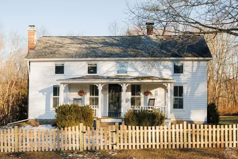 720 Center Hl, Copake, NY 12516