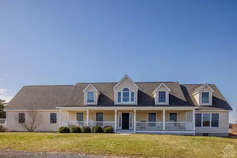 125 Bartel Rd, Ghent, NY 12075