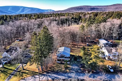 31 Showers Rd, Tannersville, NY 12485