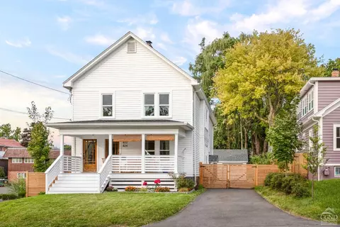 822 Union St, Hudson, NY 12534