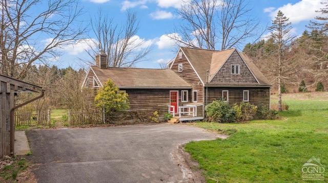 52 Silvernail Rd, Valatie, NY 12184