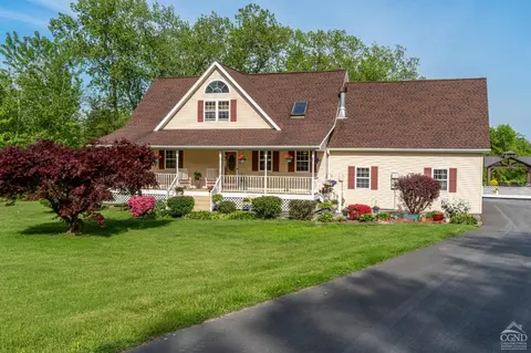 37 N Jefferson Ave Ext, Catskill, NY 12414