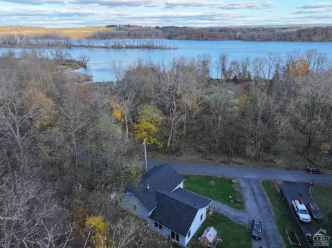 86 Riverside, Coxsackie, NY 12051