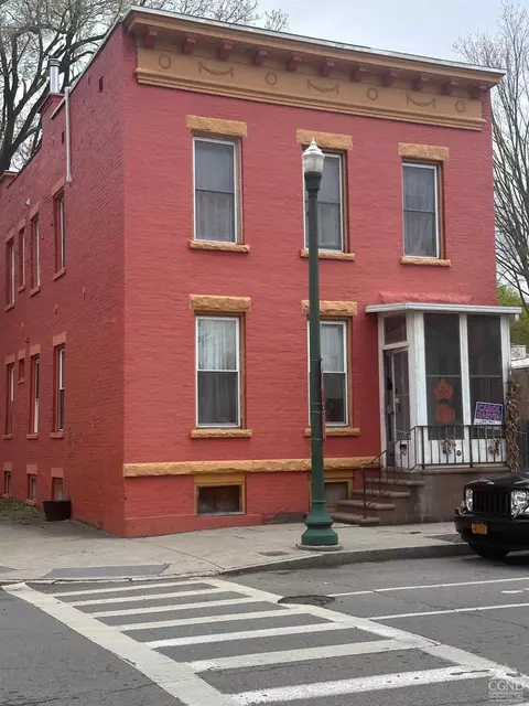 442 Second St, Troy, NY 12180