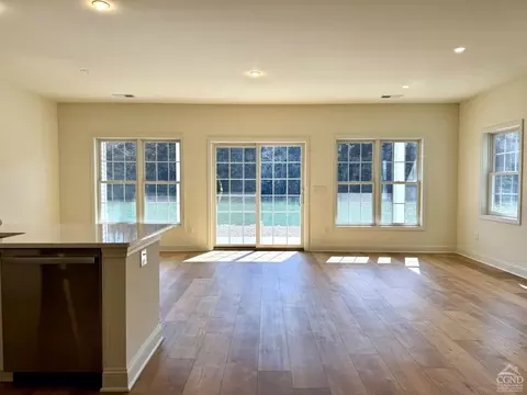 29 Marina Dr, Catskill, NY 12414 photo 7