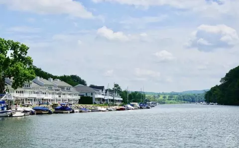 View/Area - 30 Marina Dr, Catskill, NY 12414 photo 1 of 5