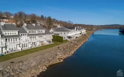 View/Area - 30 Marina Dr, Catskill, NY 12414 photo 2 of 5