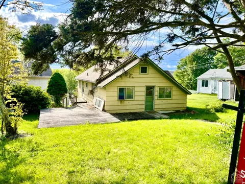 33 Chapel Dr, Valatie, NY 12184