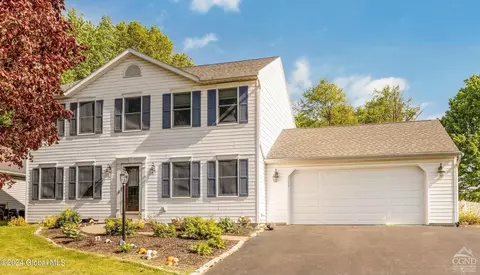 63 Rotterdam Dr, Bethlehem, NY 12077