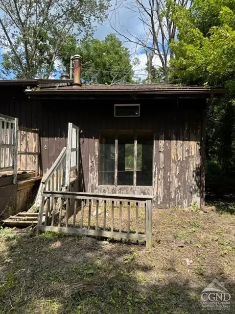 513 Cedar Ln, Greenville, NY 12083