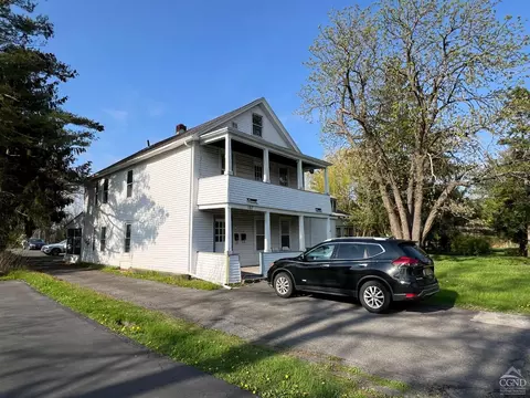 157 Manor Ave, Cohoes, NY 12047