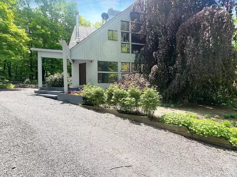 208 Cambridge Rd, Copake, NY 12516