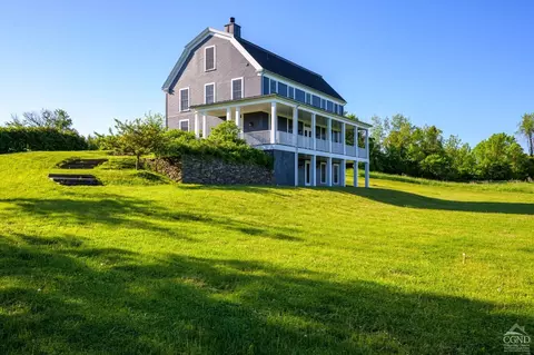 38 Miller Farm Rd, Claverack, NY 12513