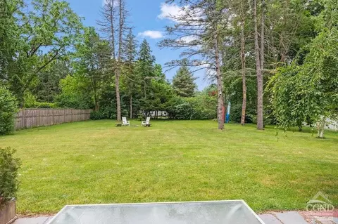7 Eichybush Rd, Kinderhook, NY 12106 photo 5