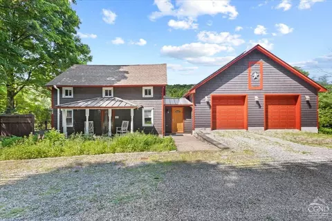 147 N Center St, Millerton, NY 12546