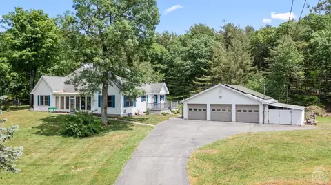 43 Eagle St, Philmont, NY 12565