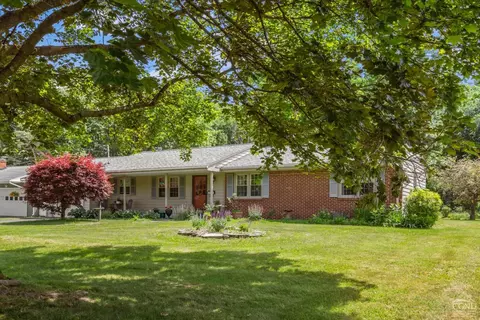 63 Payn Ave, Chatham, NY 12037