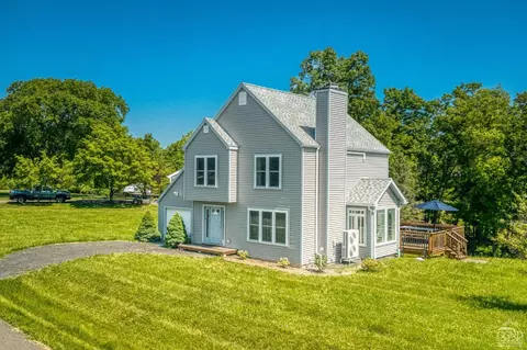 45 Castle Point Rd, Athens, NY 12015