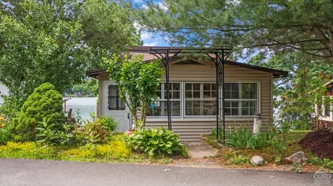 101 Electric Park Rd, Valatie, NY 12184