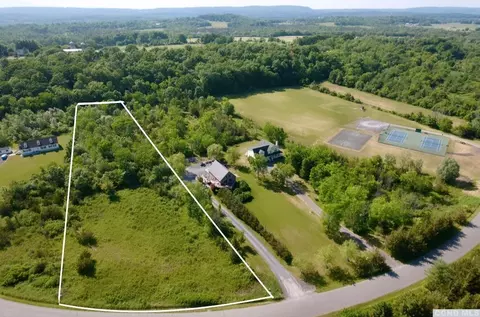 2654 Sleepy Hollow Rd, Athens, NY 12015
