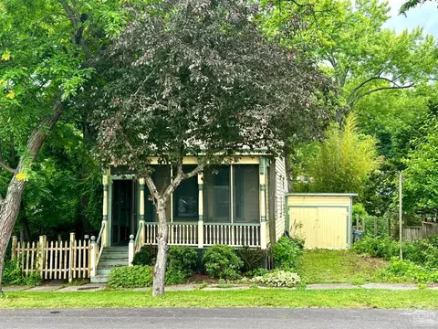 12 N Franklin, Athens, NY 12015