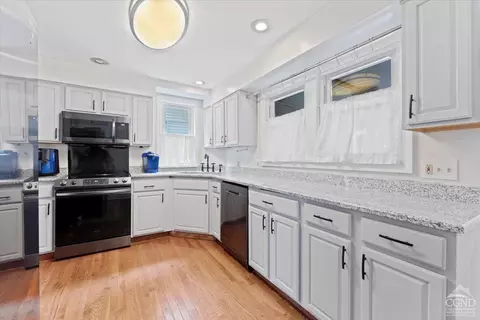 1960 Eastern Pkwy, Schenectady, NY 12309 photo 11