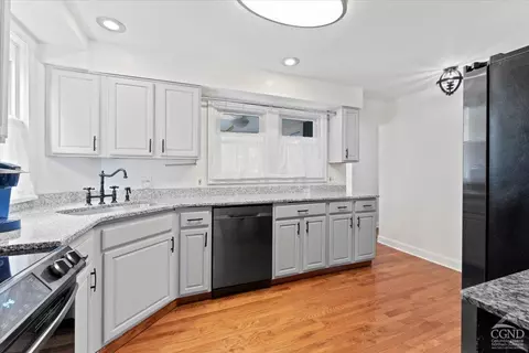 1960 Eastern Pkwy, Schenectady, NY 12309 photo 12