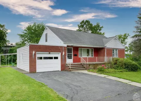 5 Pruyn Pl, Catskill, NY 12414 photo 3
