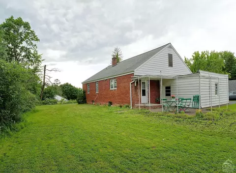 5 Pruyn Pl, Catskill, NY 12414 photo 4