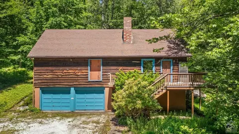 127 Scenic Hwy, Austerlitz, NY 12017