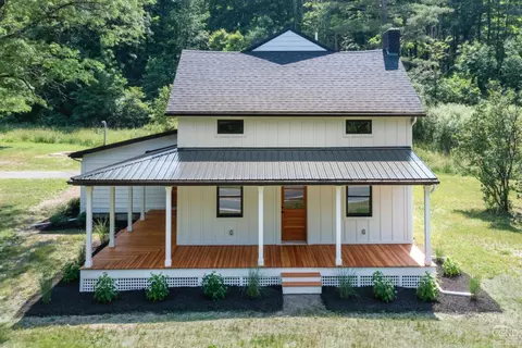 647 Salls Rd, East Chatham, NY 12060