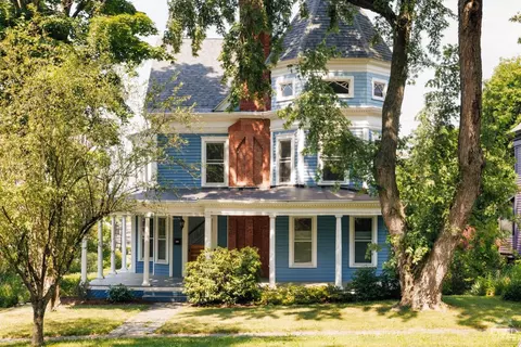 197 Spring St, Catskill, NY 12414