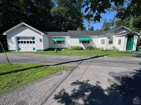 41 Dalton Rd, Cairo, NY 12413