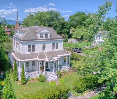 49 Prospect Ave, Catskill, NY 12414