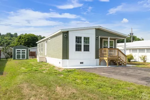 9 Tuscany Mdws, Durham, NY 12423
