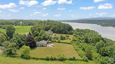 1219 State Route 9j, Stuyvesant, NY 12173