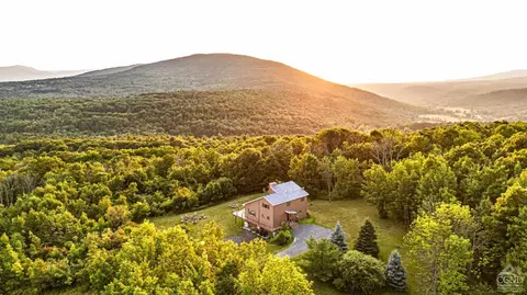 57 Fox Run, Jewett, NY 12444