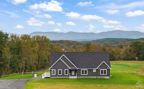 173 County Route 351, Medusa, NY 12120