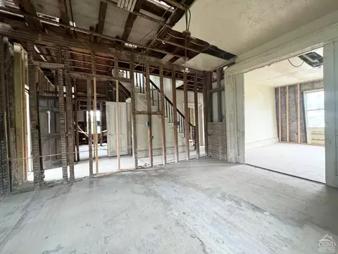 40 Thompson St, Catskill, NY 12414 photo 9