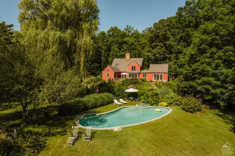 76 Wildflower Hl, Ancram, NY 12502